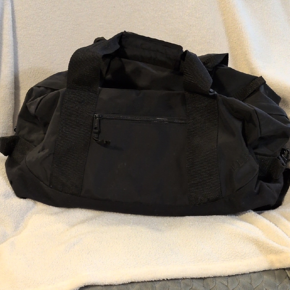 Black LL Bean Duffel Bag - Lightweight Travel & Gym Carry
